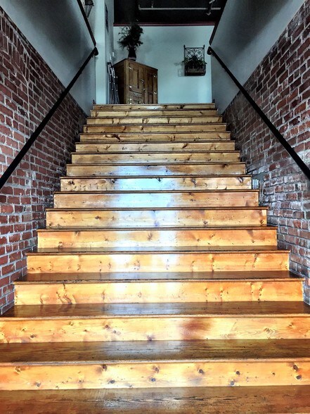 More Photos Of 6931 Gravois Ave, Saint Louis Restaurant For Lease