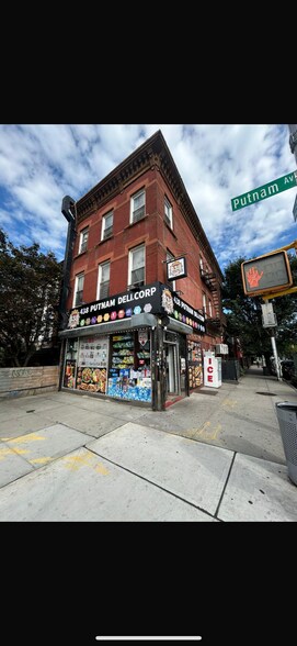 Primary Photo Of 293 Putnam Ave, Brooklyn Apartments For Lease