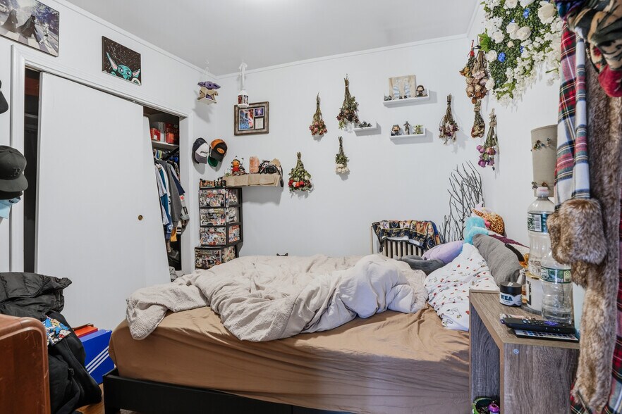 More Photos Of 632 Fall River Ave, Seekonk Apartments For Sale