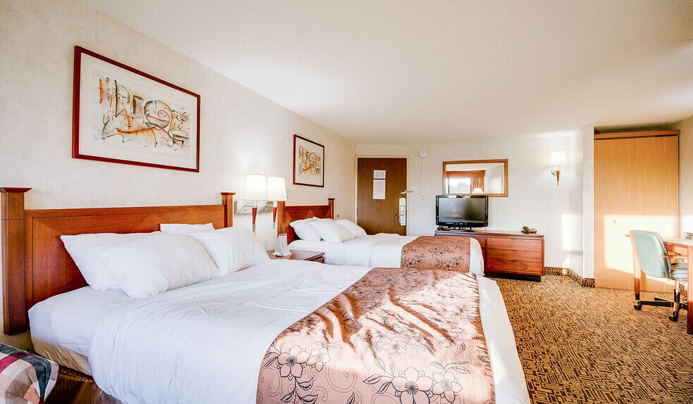 More Photos Of 600 Oasis Rd, Black River Falls Hotel For Sale