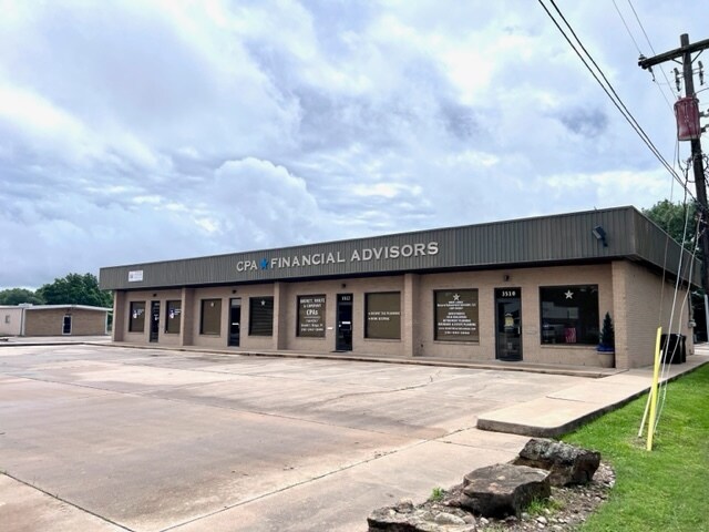 More Photos Of 3512 Avenue I, Rosenberg Office For Lease