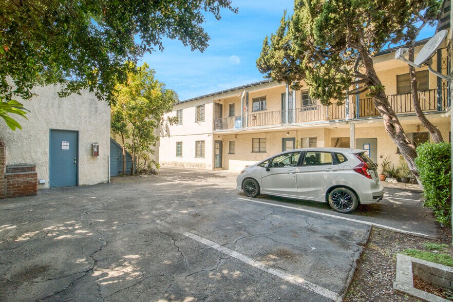 More Photos Of 1150 Masselin Ave, Los Angeles Apartments For Sale