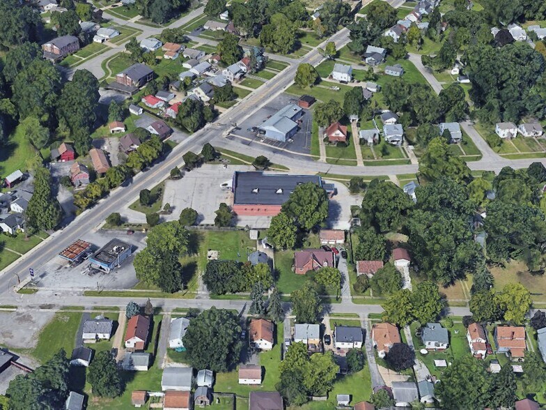 More Photos Of 1560 Parkman Rd NW, Warren Drugstore For Sale