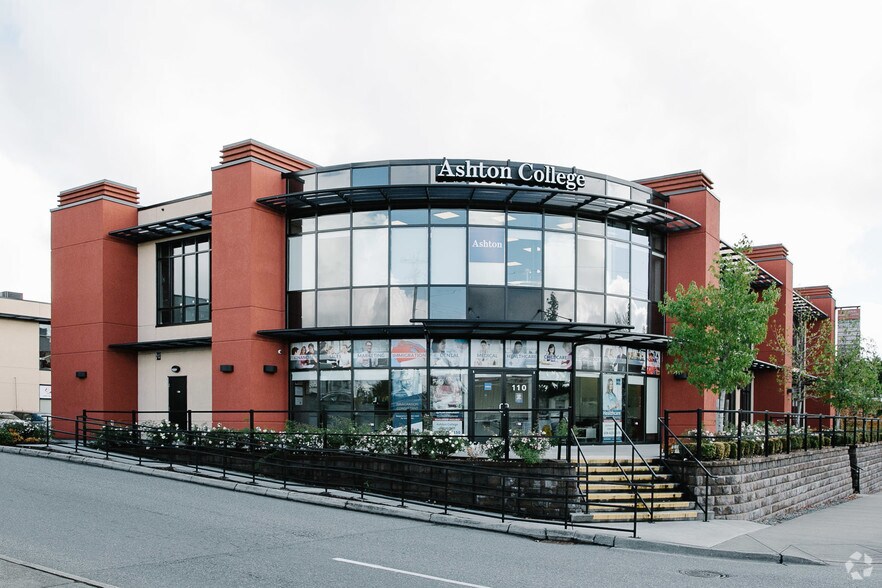 More Photos Of 30475 Cardinal Ave, Abbotsford Office For Sale