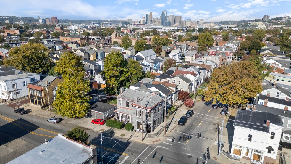 More Photos Of 411 E 10th St, Newport Storefront Retail Residential For Sale