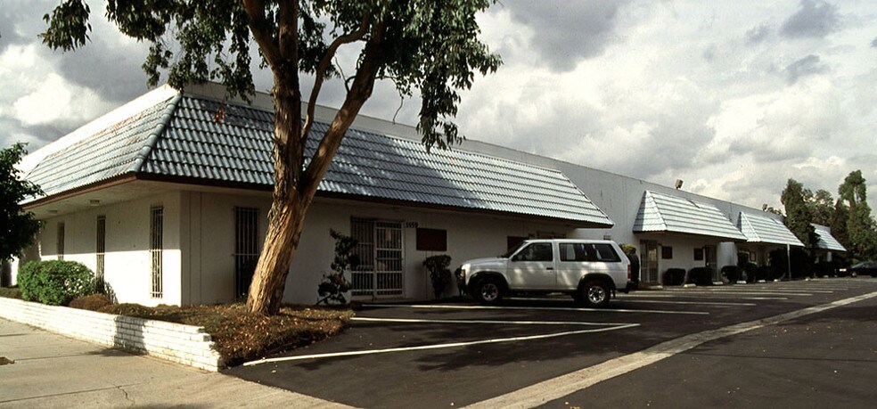 More Photos Of 1459-1515 E Del Amo Blvd, Carson Warehouse For Lease