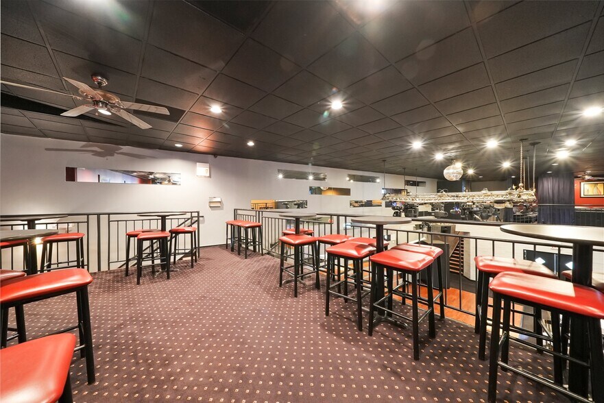 More Photos Of 5772 S Archer Ave, Chicago General Retail For Sale