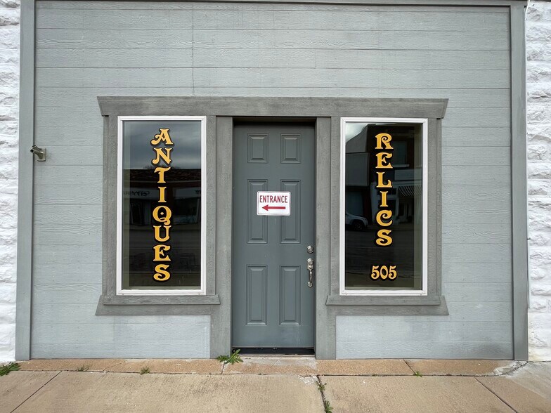 More Photos Of 503-505 Conrad Hilton Blvd, Cisco Storefront Retail Residential For Sale