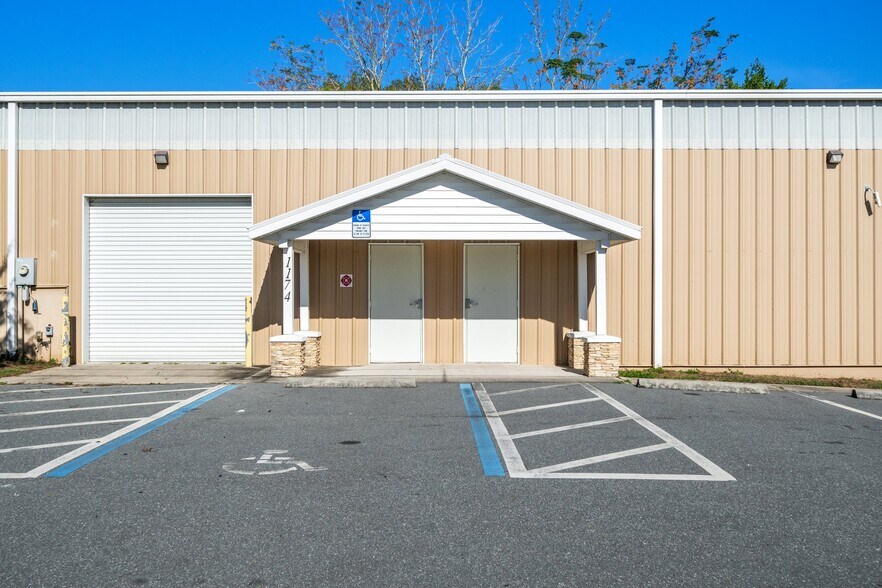 More Photos Of 1174 Plaza Pl, Inverness Industrial For Lease