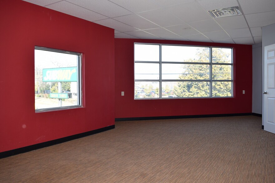 More Photos Of 1003 Dr Martin Luther King Dr, Little Rock Storefront Retail Office For Sale