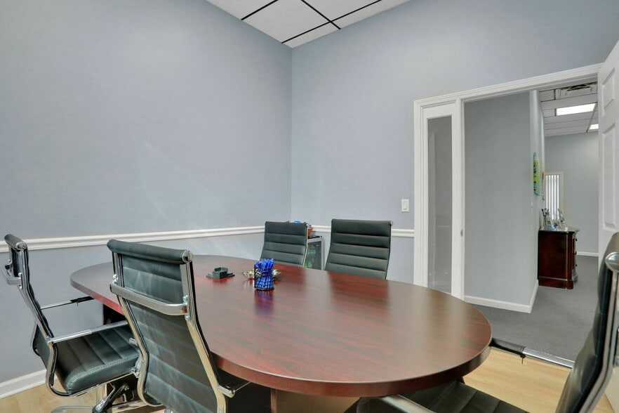 More Photos Of 12428 San Jose Blvd, Jacksonville Office For Sale