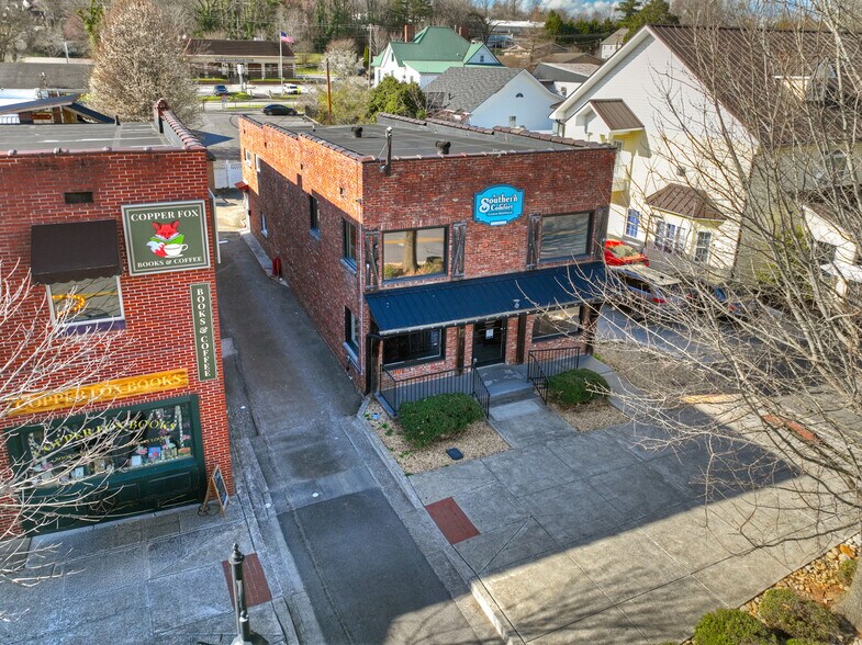 More Photos Of 240 W Main St, Blue Ridge Office For Sale