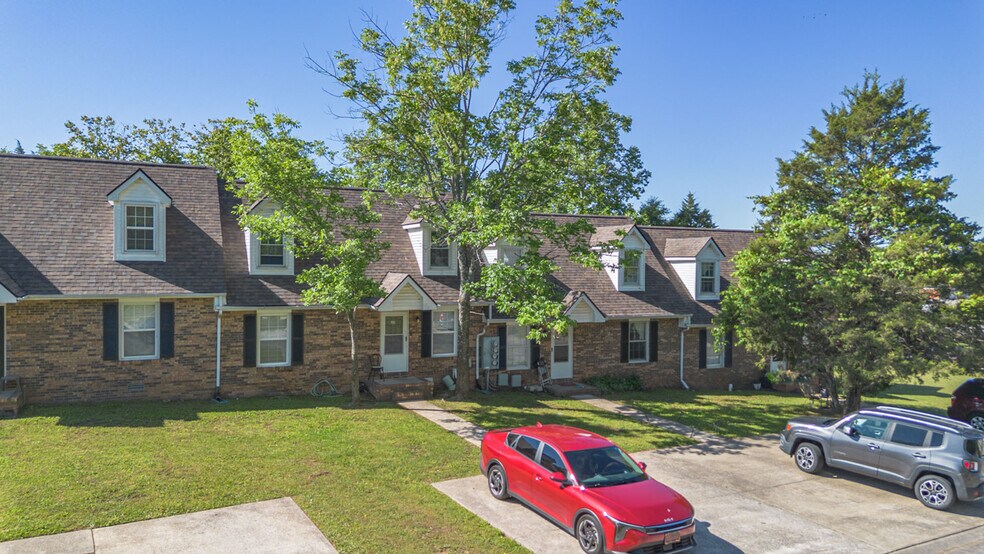 More Photos Of 279B Harrier ct, Clarksville Apartments For Sale