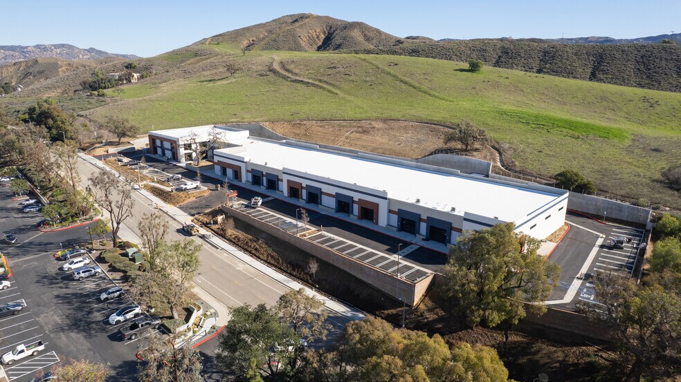 More Photos Of 4180 Guardian St, Simi Valley Warehouse For Lease