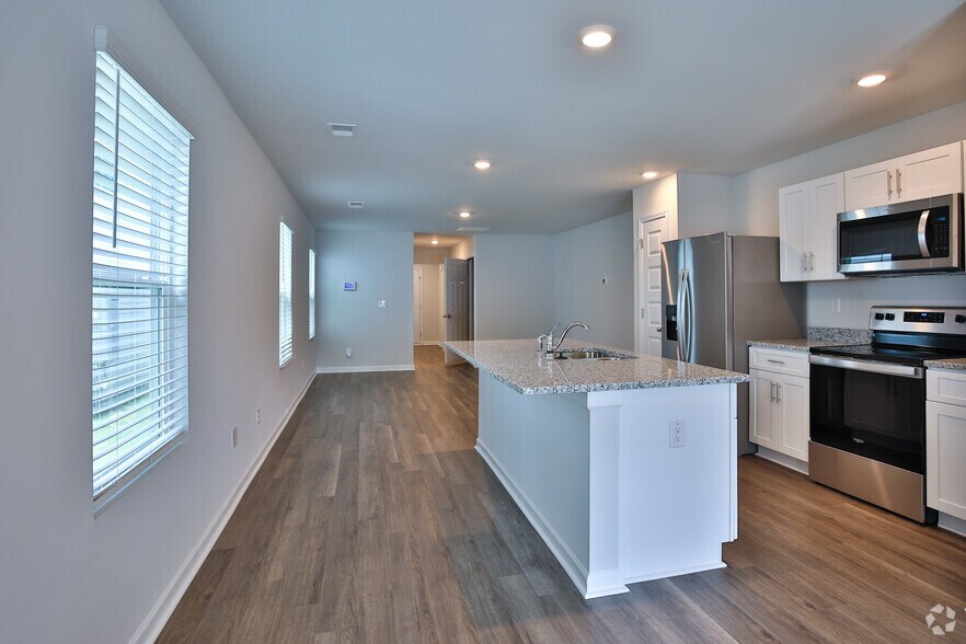 More Photos Of 507 Satinwood Cir, Graniteville Apartments For Sale