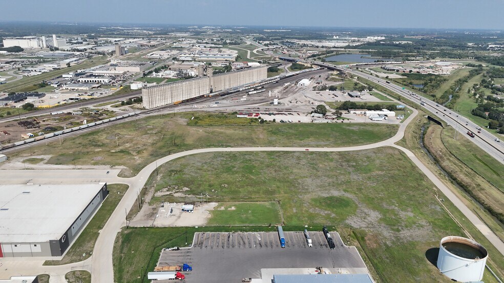 More Photos Of I 135 @ E. 21st St. N., Wichita Land For Sale