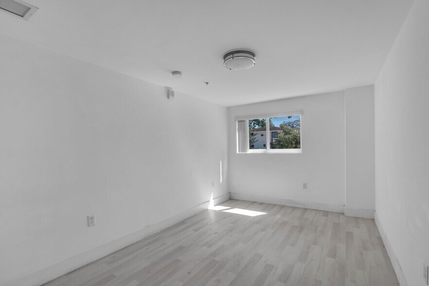 More Photos Of 1029 NW 3rd St, Miami Apartments For Sale