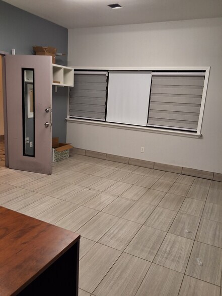 More Photos Of 1411 E Elizabeth Ave, Linden Warehouse For Sale
