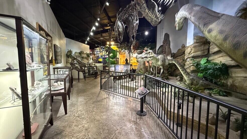 More Photos Of 1381 Dinosaur trail, Drumheller Storefront For Sale