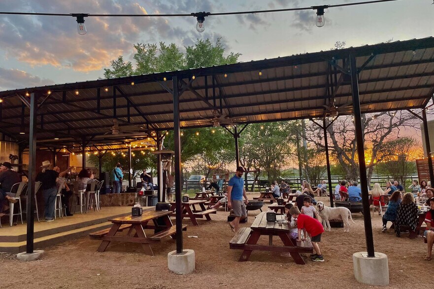 More Photos Of , Spicewood General Retail For Sale