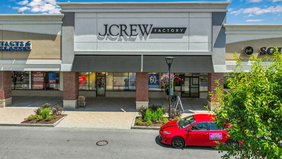 More Photos Of 3401 Erie Blvd E, Syracuse Unknown For Lease