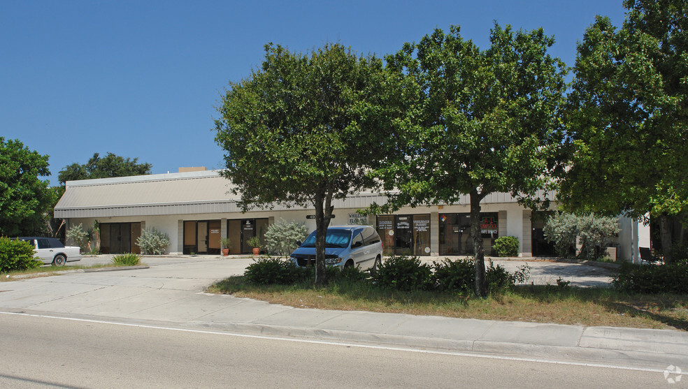 Primary Photo Of 4900 N Dixie Hwy, Oakland Park Flex For Sale