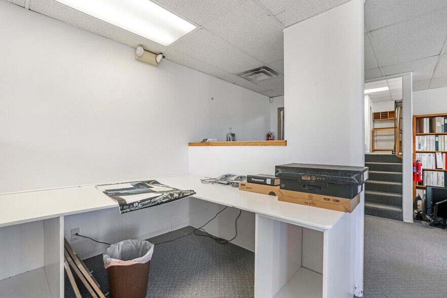 More Photos Of 507 Main Ave W, Twin Falls Flex For Sale