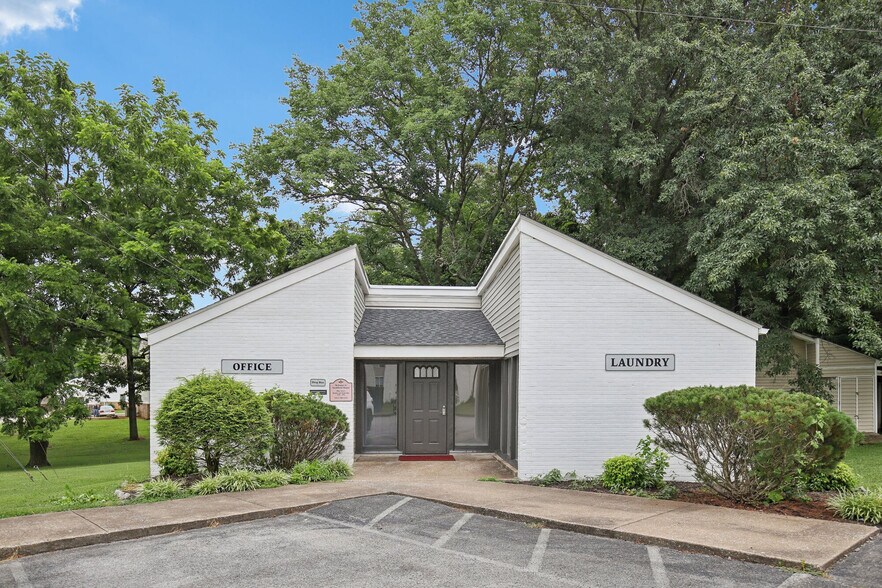 More Photos Of 1001 W 9th St, Russellville Apartments For Sale