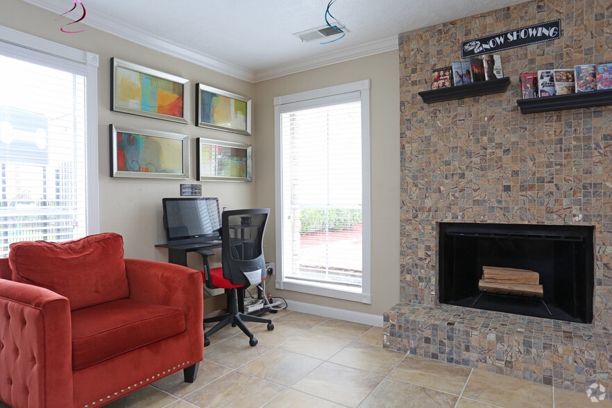 More Photos Of 424 S Bender Hollow, Humble Apartments For Sale