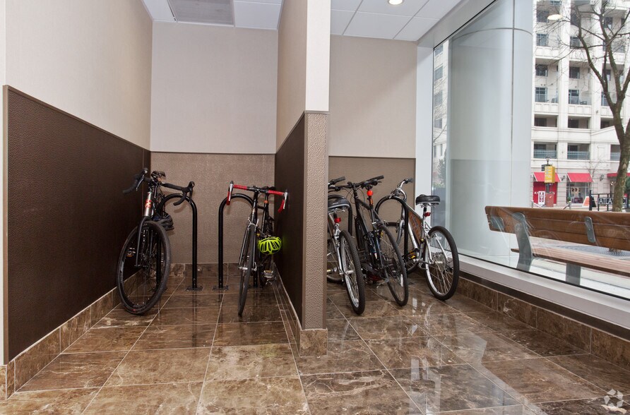 Photo of Lbby Floor Ste 100 - Spec Suite