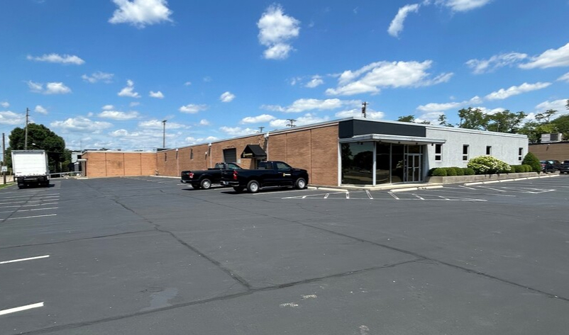 Primary Photo Of 3190 Kettering Blvd, Dayton Showroom For Lease