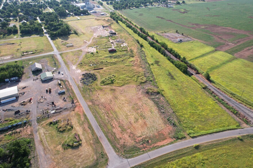 More Photos Of Oklahoma, Chickasha Land For Sale