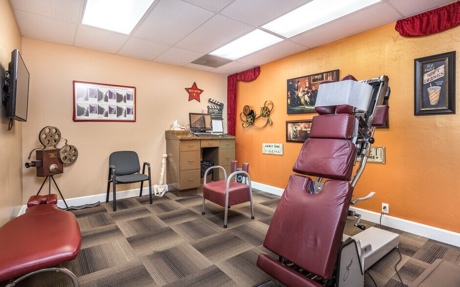 More Photos Of 150 Pondella Rd, North Fort Myers Medical For Sale