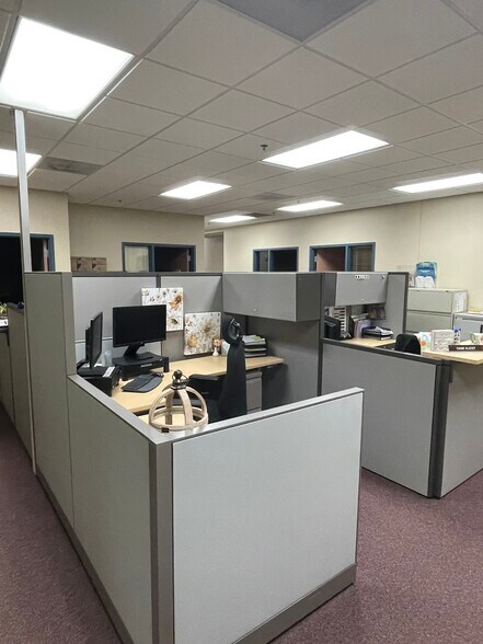 More Photos Of 4540 Tower St SE, Prior Lake Office For Sale