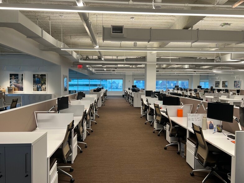 More Photos Of 499 Washington Blvd, Jersey City Office For Lease