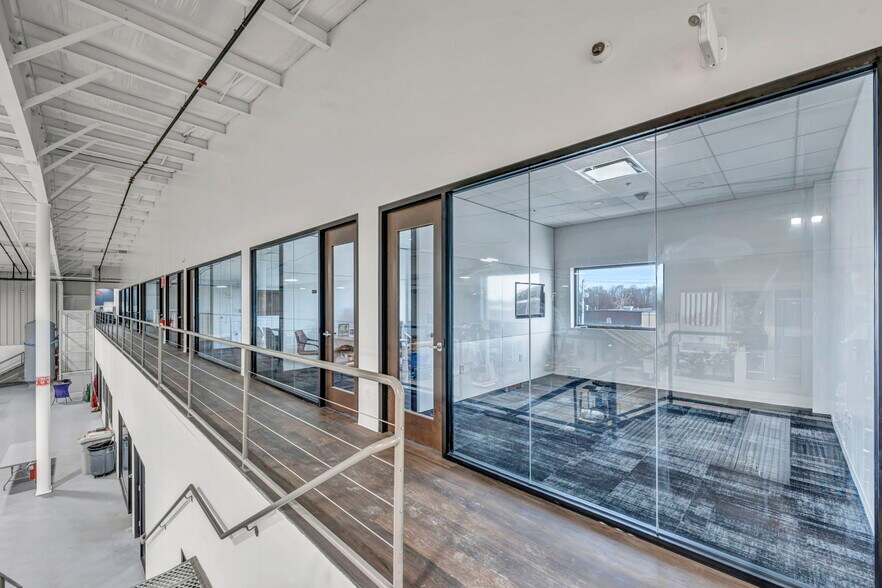 More Photos Of 310 Park Dr, Chardon Warehouse For Sale