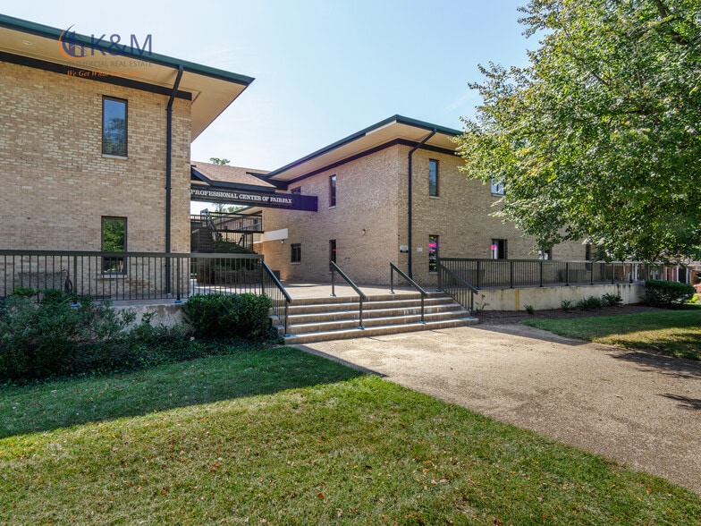 More Photos Of 10875 Main St, Fairfax Medical For Sale