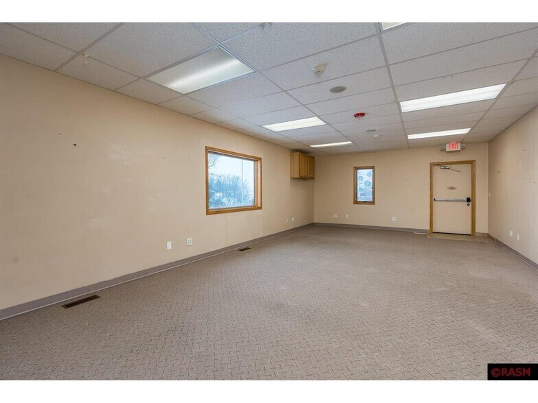 More Photos Of 608 Walnut Ave, Madison Lake Medical For Sale