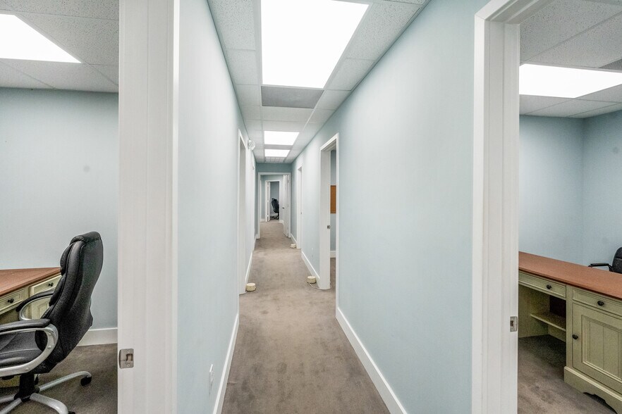 More Photos Of 1615 14th Ave, Vero Beach Medical For Sale