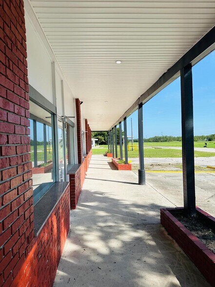 More Photos Of 6500 Miami Dr, Lake Wales Restaurant For Lease