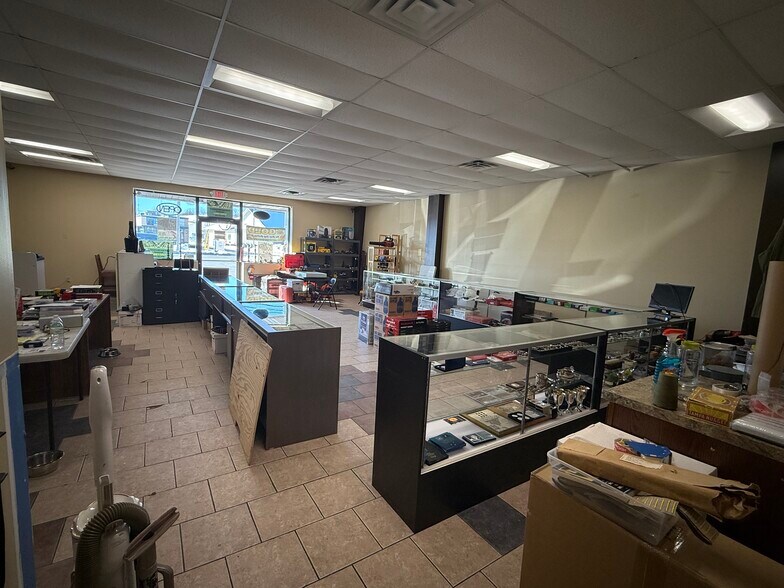 More Photos Of 222 Dix Ave, Glens Falls Freestanding For Lease