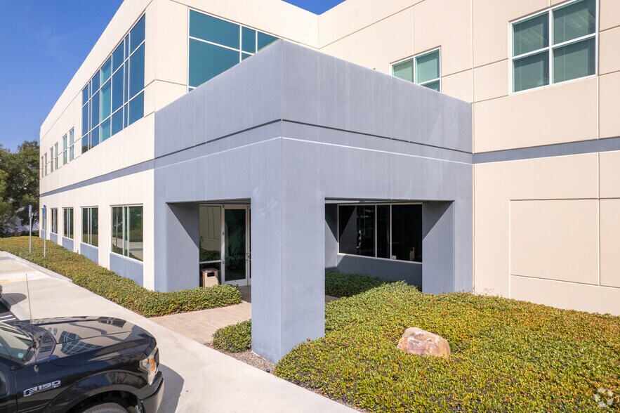 More Photos Of 201 Avenida Fabricante, San Clemente Office For Sale