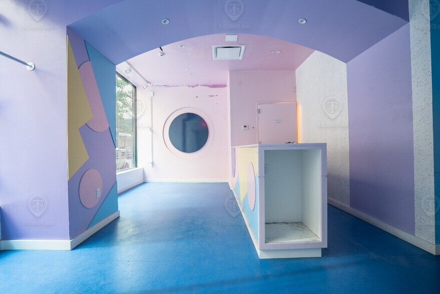 More Photos Of 200 Central Park S, New York Multifamily For Sale