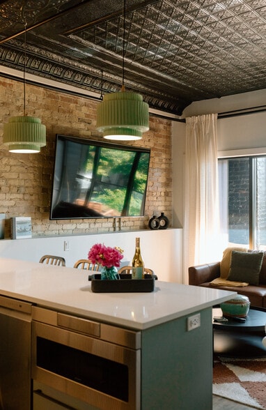 More Photos Of 211 Bridge St, Charlevoix Office For Sale