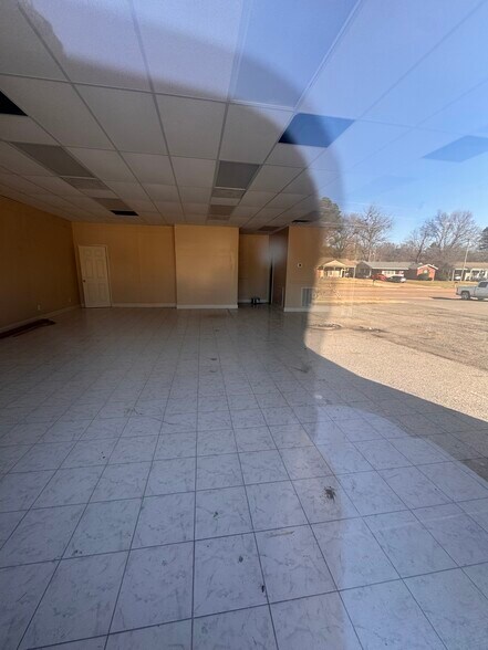 More Photos Of 1515 Main St, Southaven General Retail For Lease