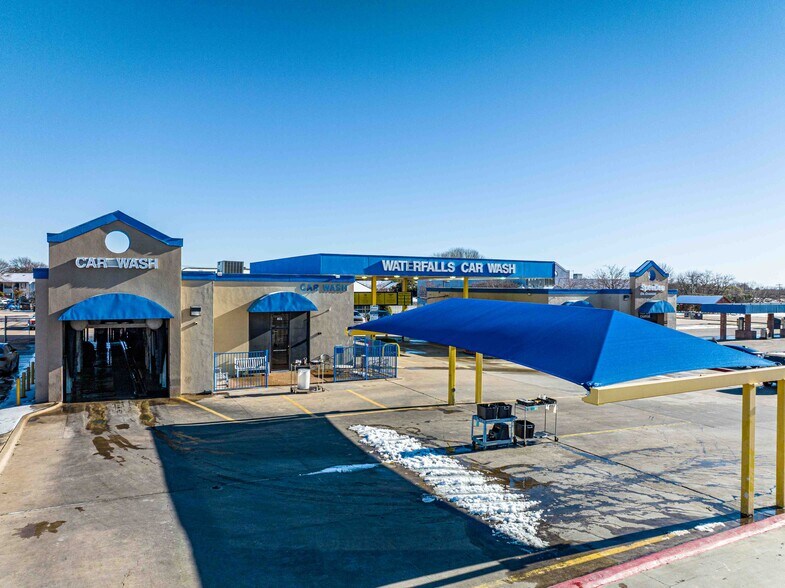 More Photos Of 811 S Greenville Ave, Allen Carwash For Sale