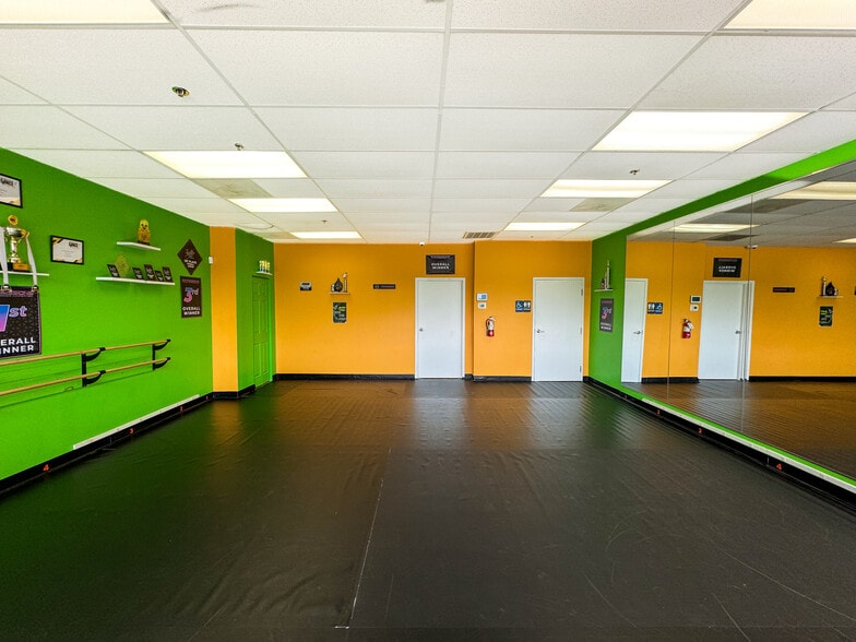 More Photos Of 3529 Maitland Dr, Raleigh Unknown For Lease