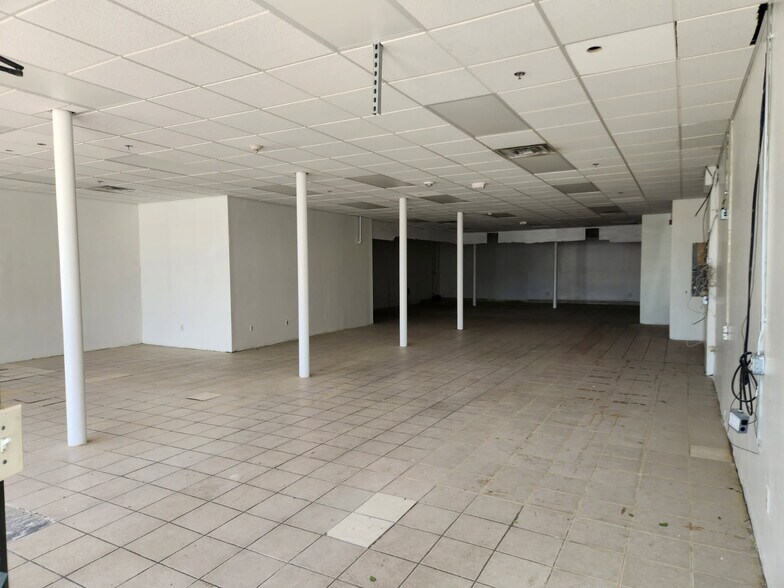 More Photos Of 125 Atwells Ave, Providence Storefront Retail Office For Lease