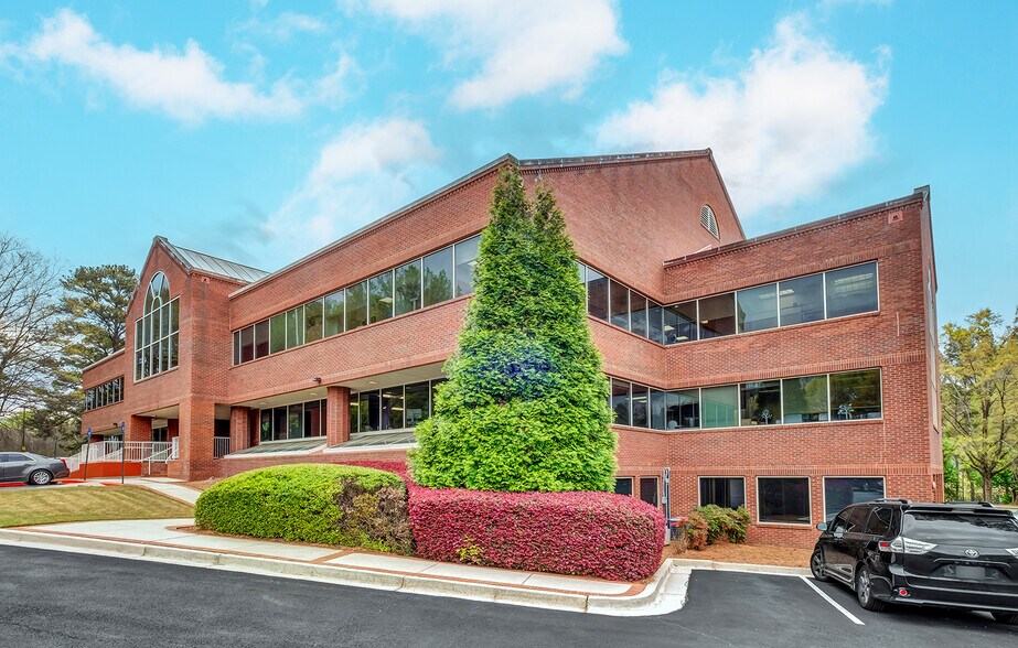 More Photos Of 1605 Chantilly Dr NE, Atlanta Medical For Lease