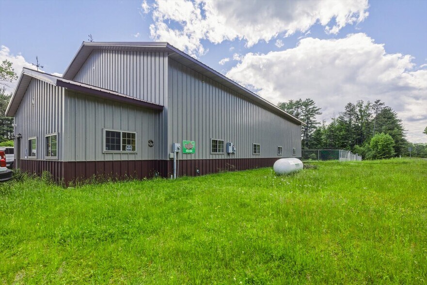 More Photos Of 1071 NH-12, Westmoreland Warehouse For Sale